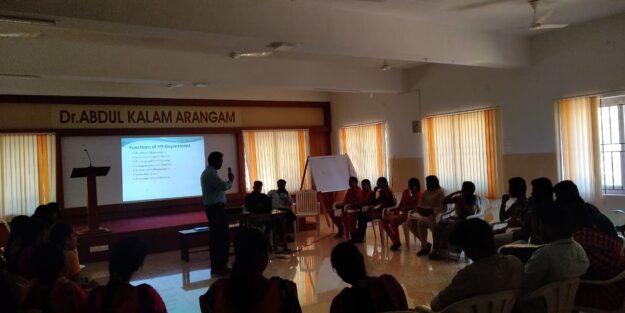 Recent Trends & and Opportunities in HR-Photos